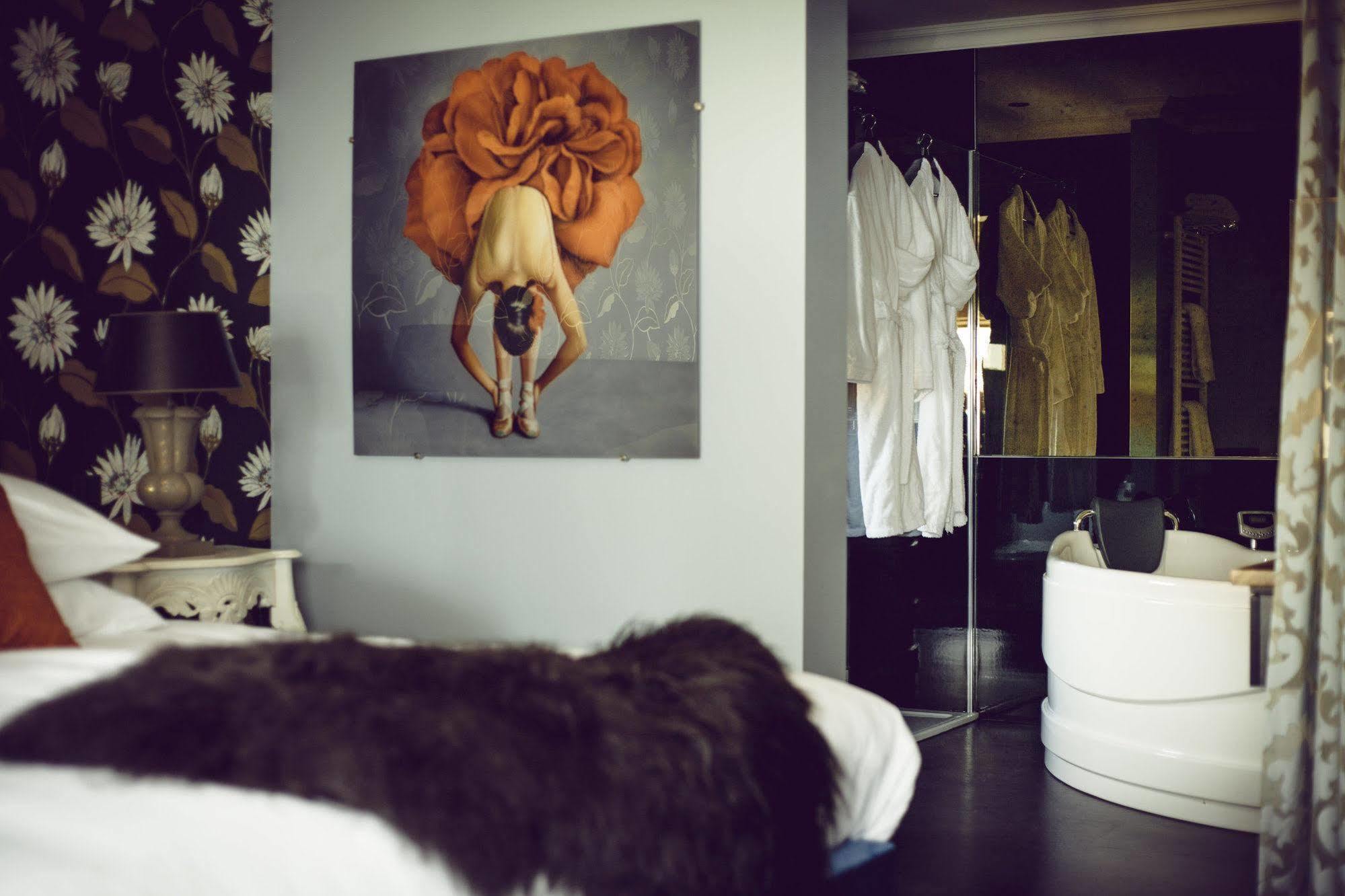 Boutique Hotel Opus One Numansdorp Экстерьер фото
